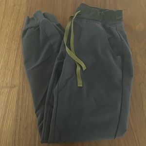 Figs Zamora quiet navy xxs